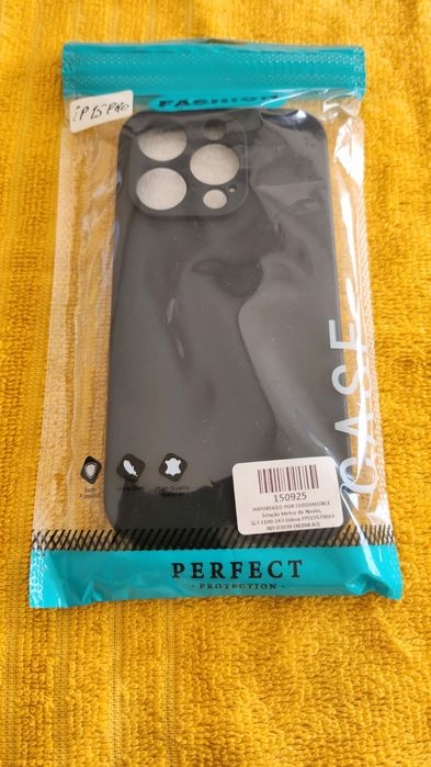 Capa preta en silicone para  Iphone 15 pro
