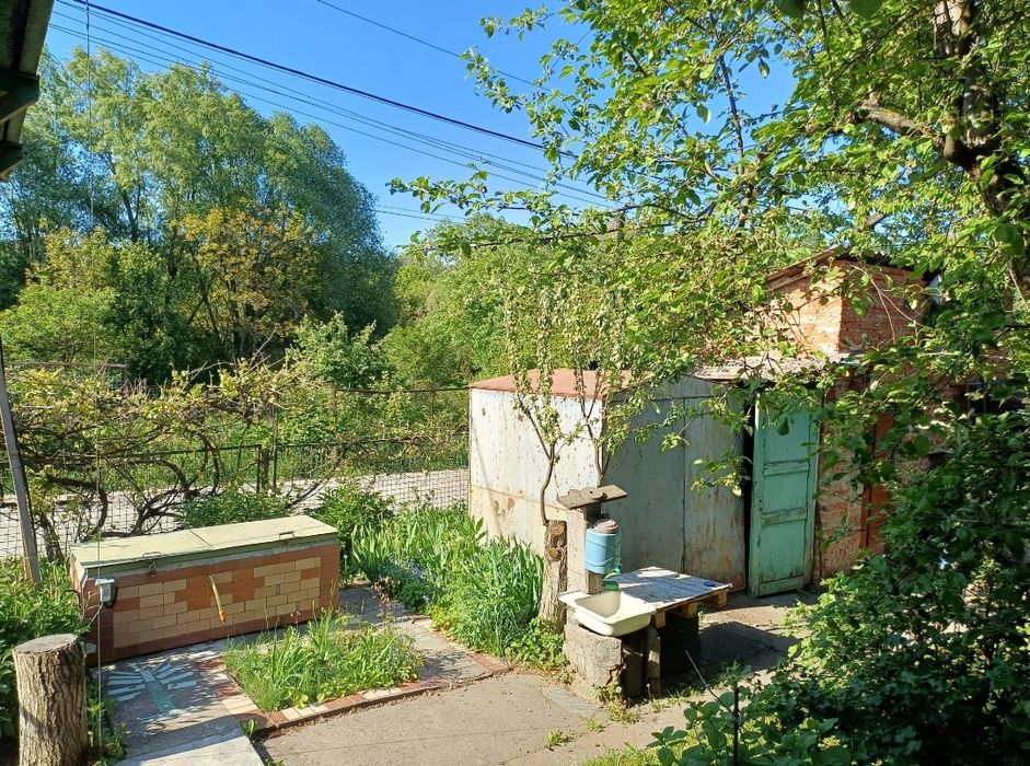 Продаж будинку на Дубово.