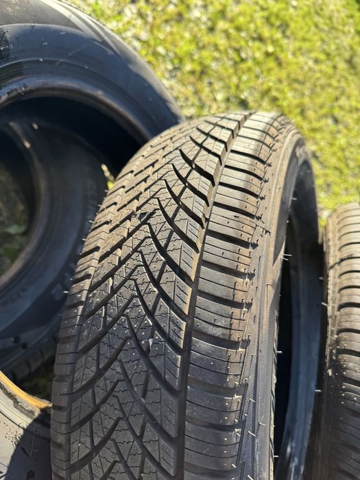 Opony zimowe caloroczne r13  155/70