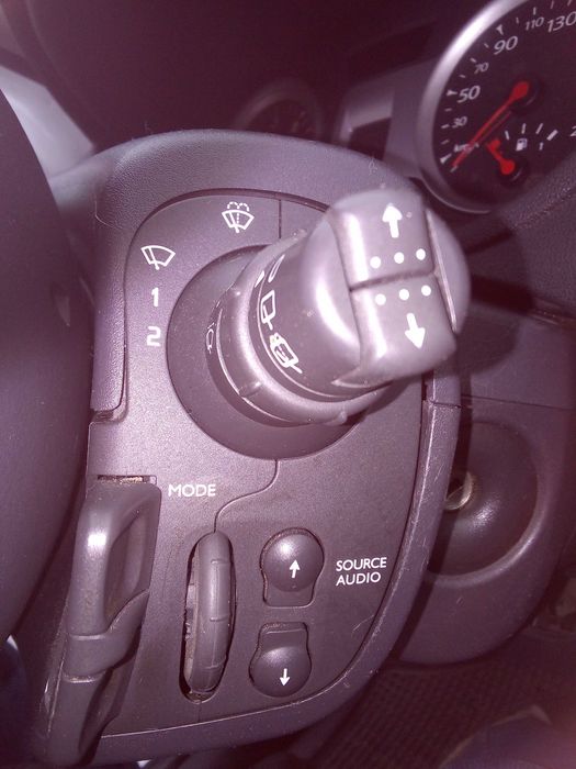 Renault klio 3      (2011р.)