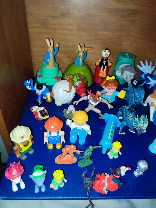 Vendo brinquedos a 0.50€ cada na compra de muitos