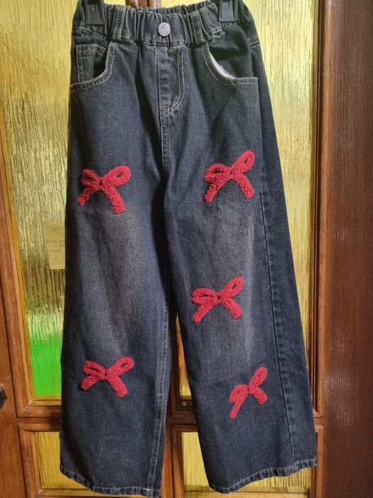 джинси для дівчинки з малюнками