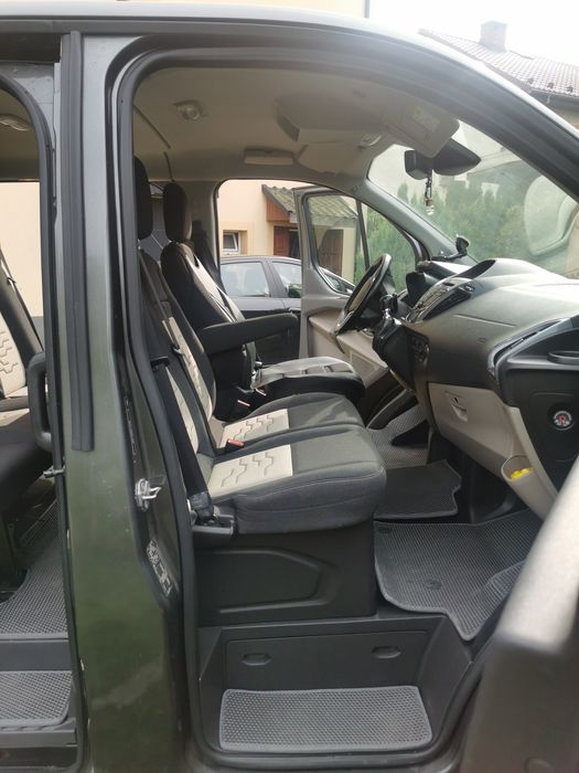 Przewóz osób okazjonalnie busem 5+1,transport  na wesele , lotnisko