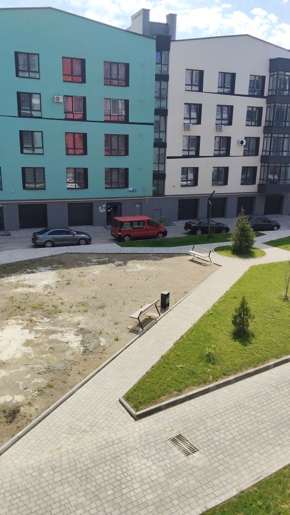 Продам 2 х кімнатну квартиру