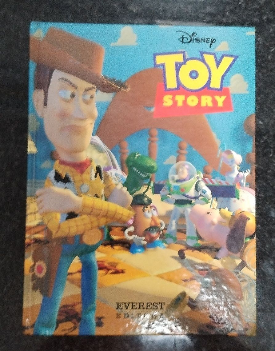 Toy Story mais cinco livros de BD