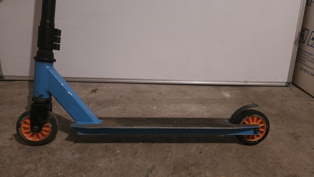 Hulajnoga wyczynowa Street Surfing Trickster– niebieska, dobry stan