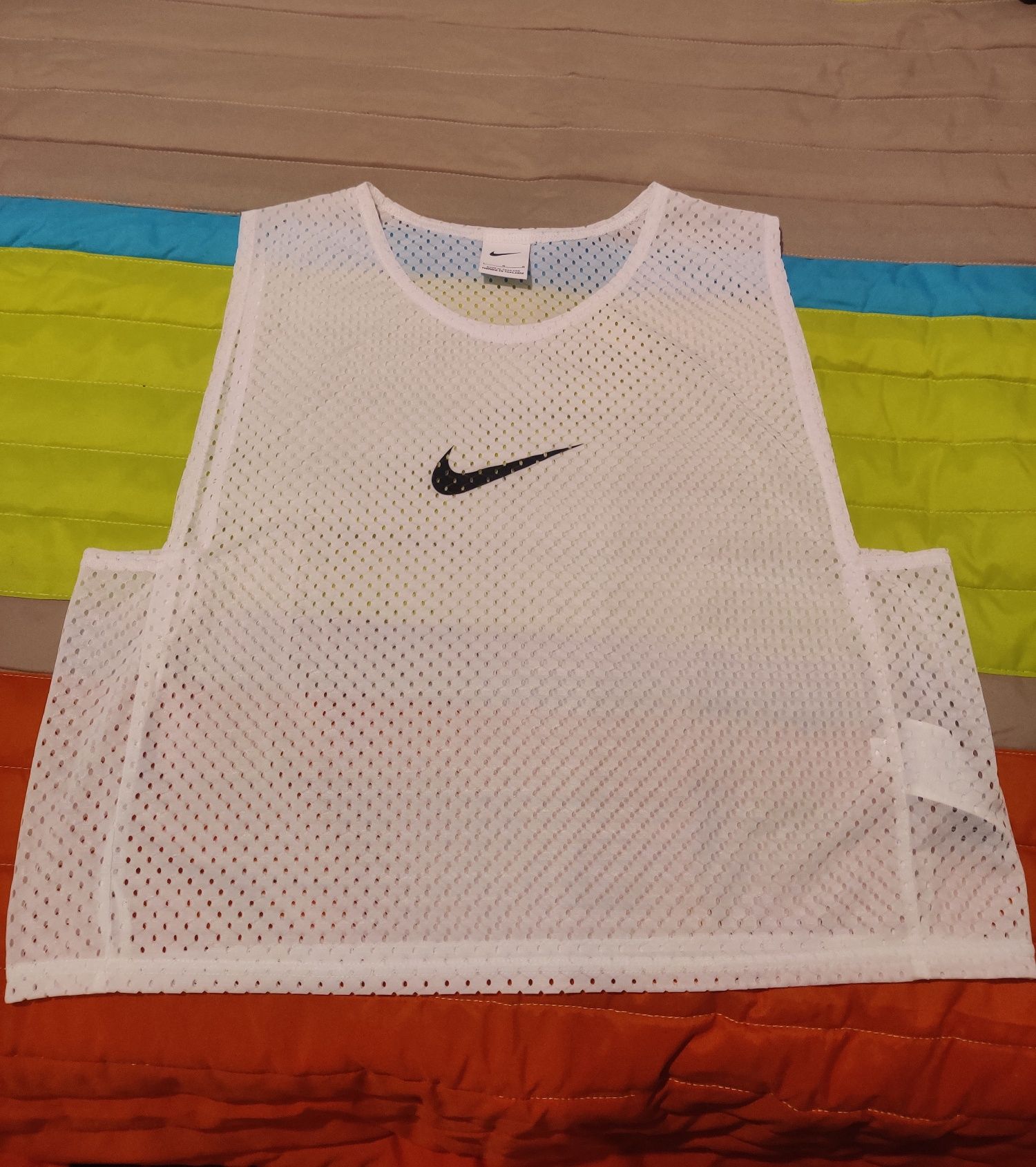 Top desportivo Nike