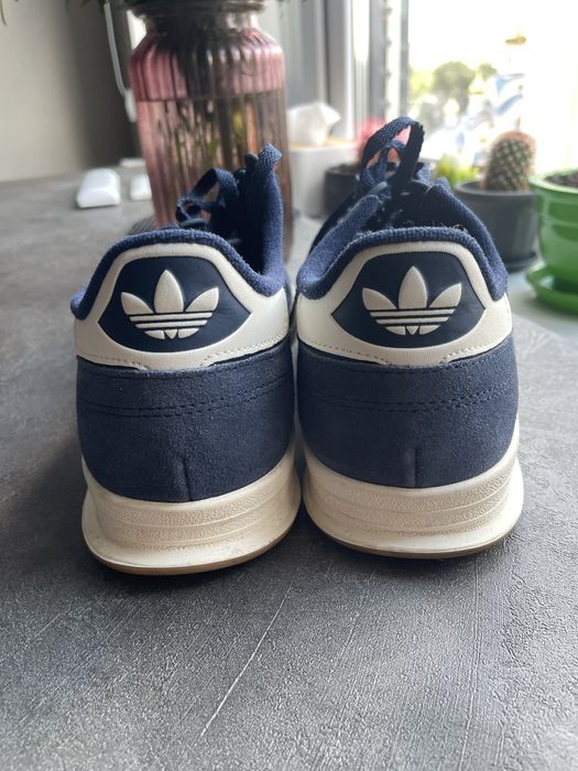 Продам мужские кросовки адидас