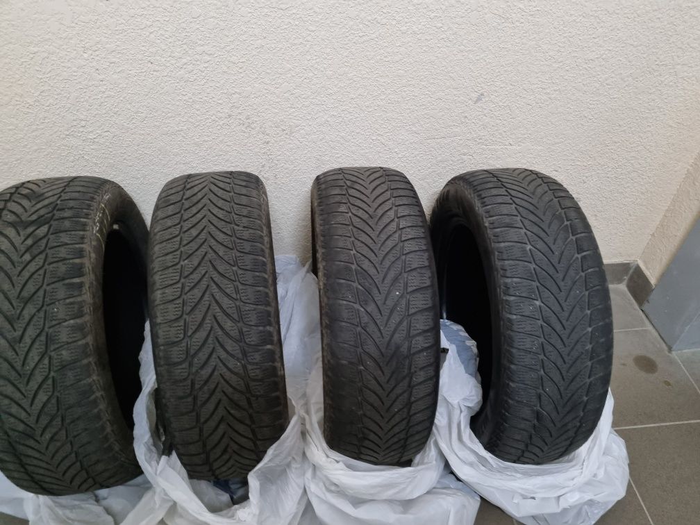 Зимова гума GoodYear Ultra Grip Ice 2 205/60 R16 96T XL