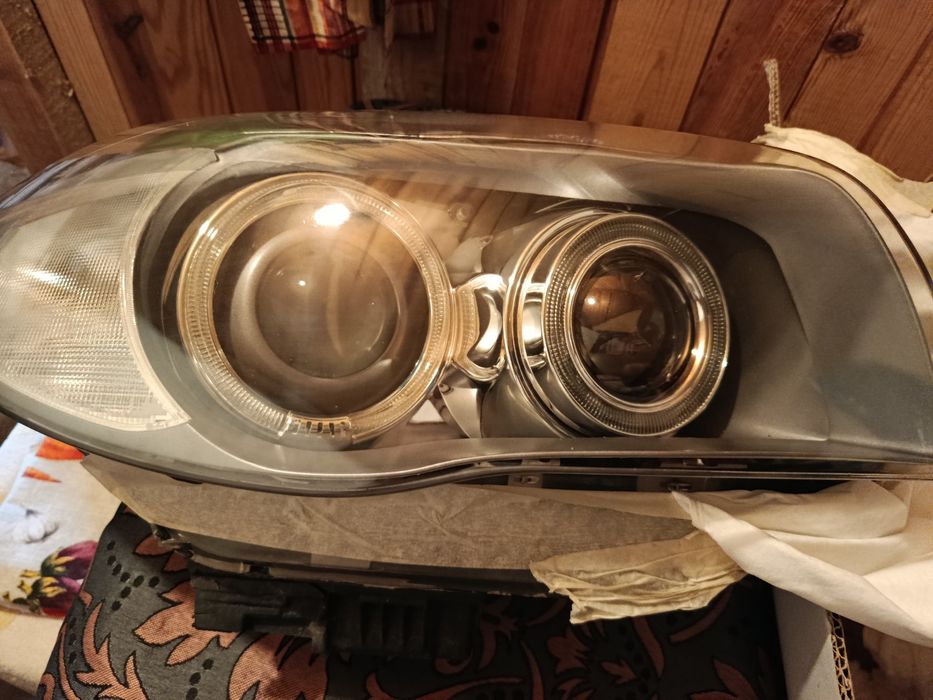 Faróis/ópticas  Bmw serie 1 bixenon