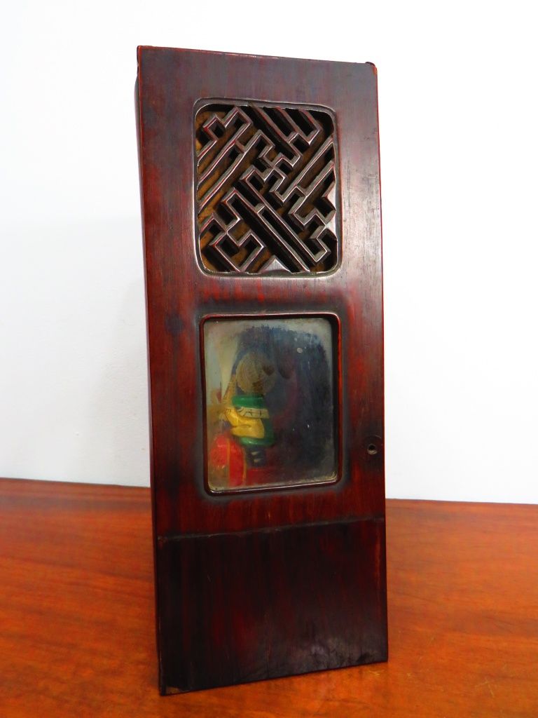 Antigo Altar com Imperador.