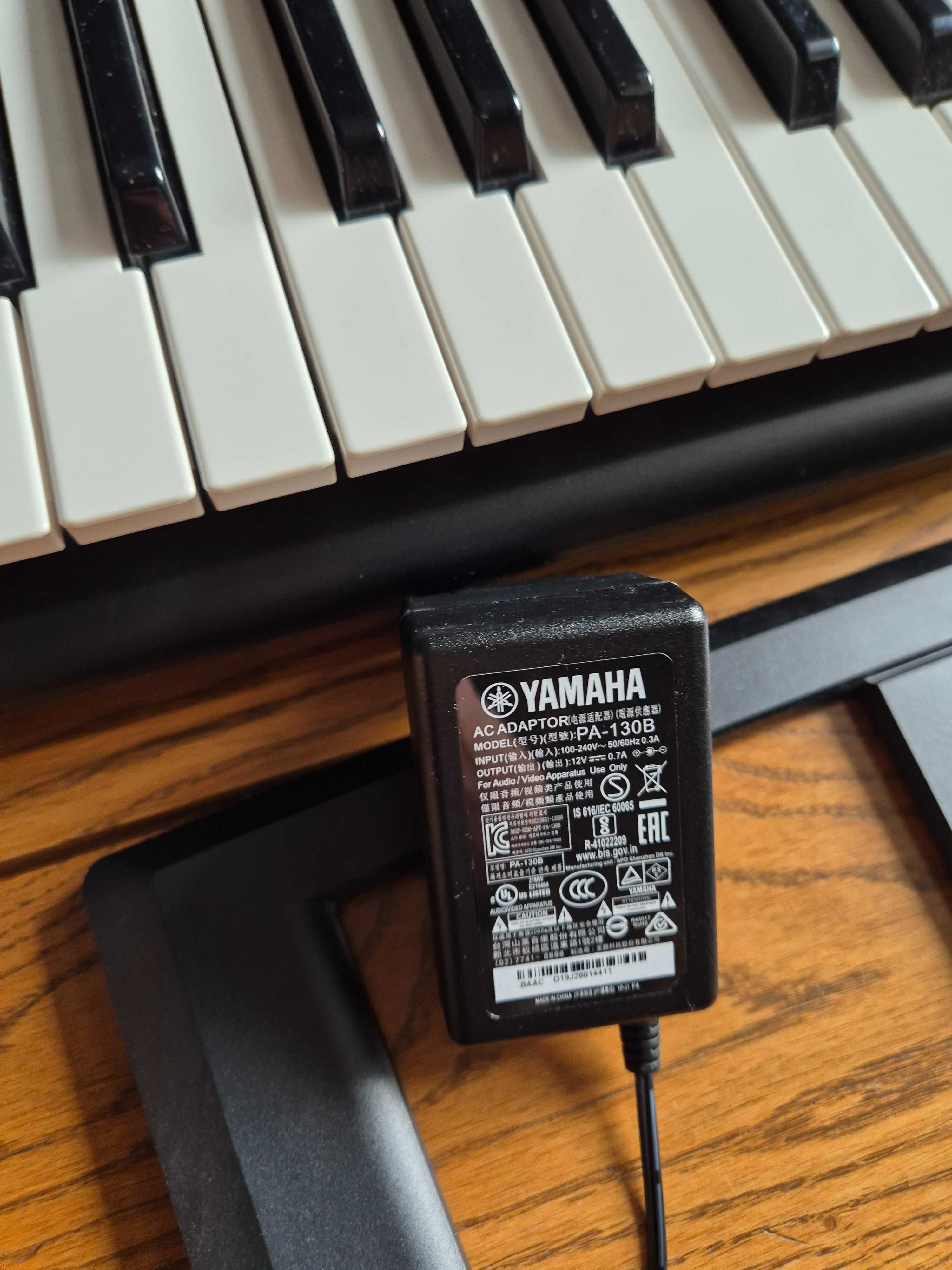 Yamaha keyboard YPT-220