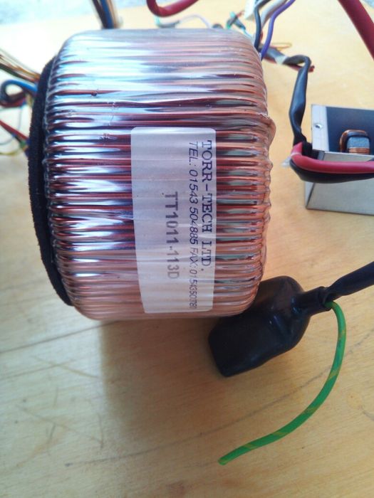 Тор з аудіоапаратури TT1011-113D Силові виводи: 36,6В (18,2В+18,2В)