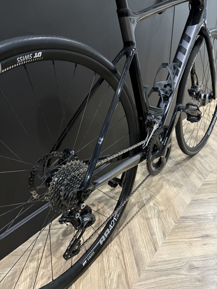 Giant Defy Advanced 2 (2021) M - DT SWISS RR421DB, SHIMANO 105, KARBON