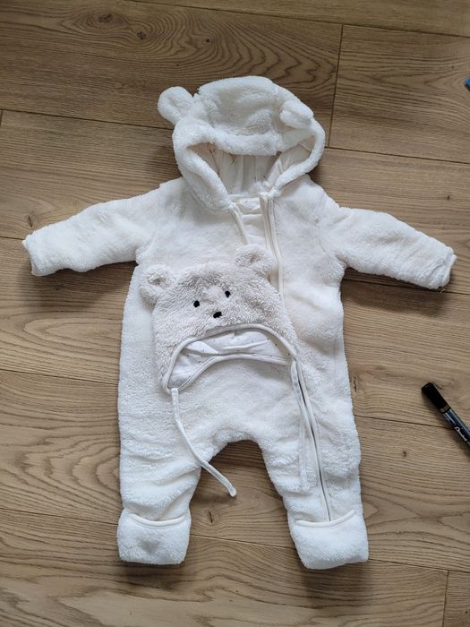 Kombinezon miś hm biały rozmiar 62  jak nowy oraz pingwin