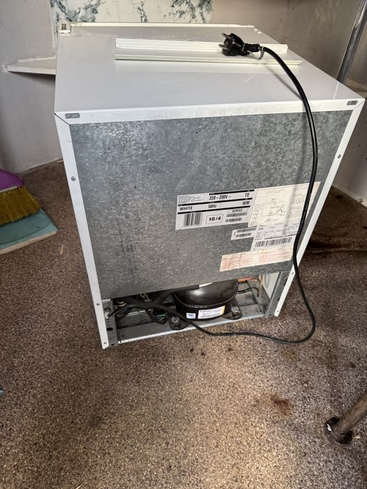 Холодильник Whirlpool