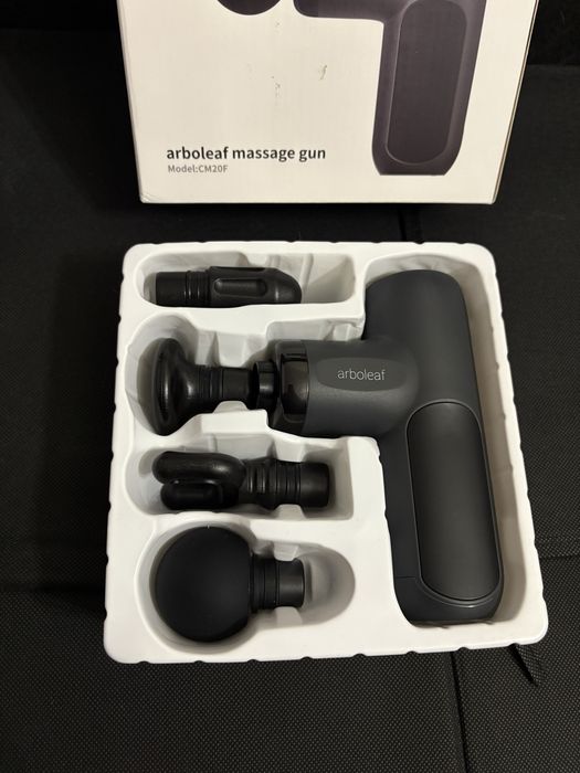 Pistolet do masażu mini masażer Arboleaf 3200 obr/min 4 nakładki