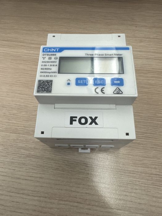 Licznik Fox DTSU666 CHINT z przekładnikami 200/5