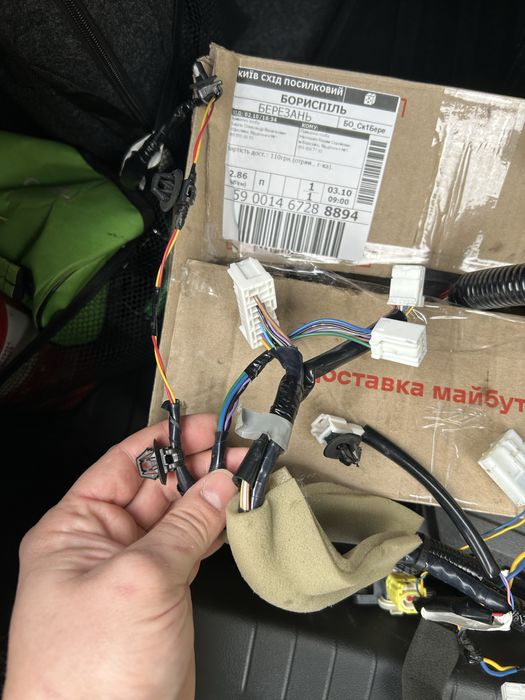 Проводка водійської двері під Bose з датчиком удару