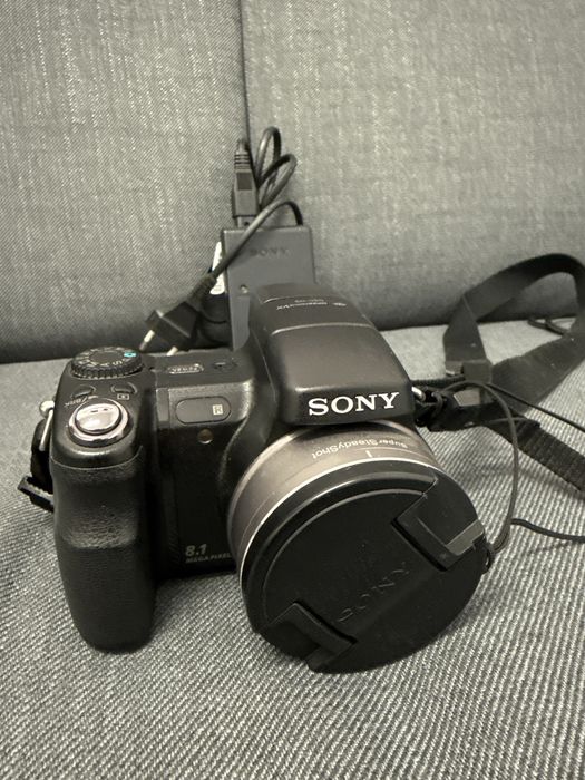 Aparat Sony Cybershot DSC H-9 z ladowarką, bardzo dobry stan