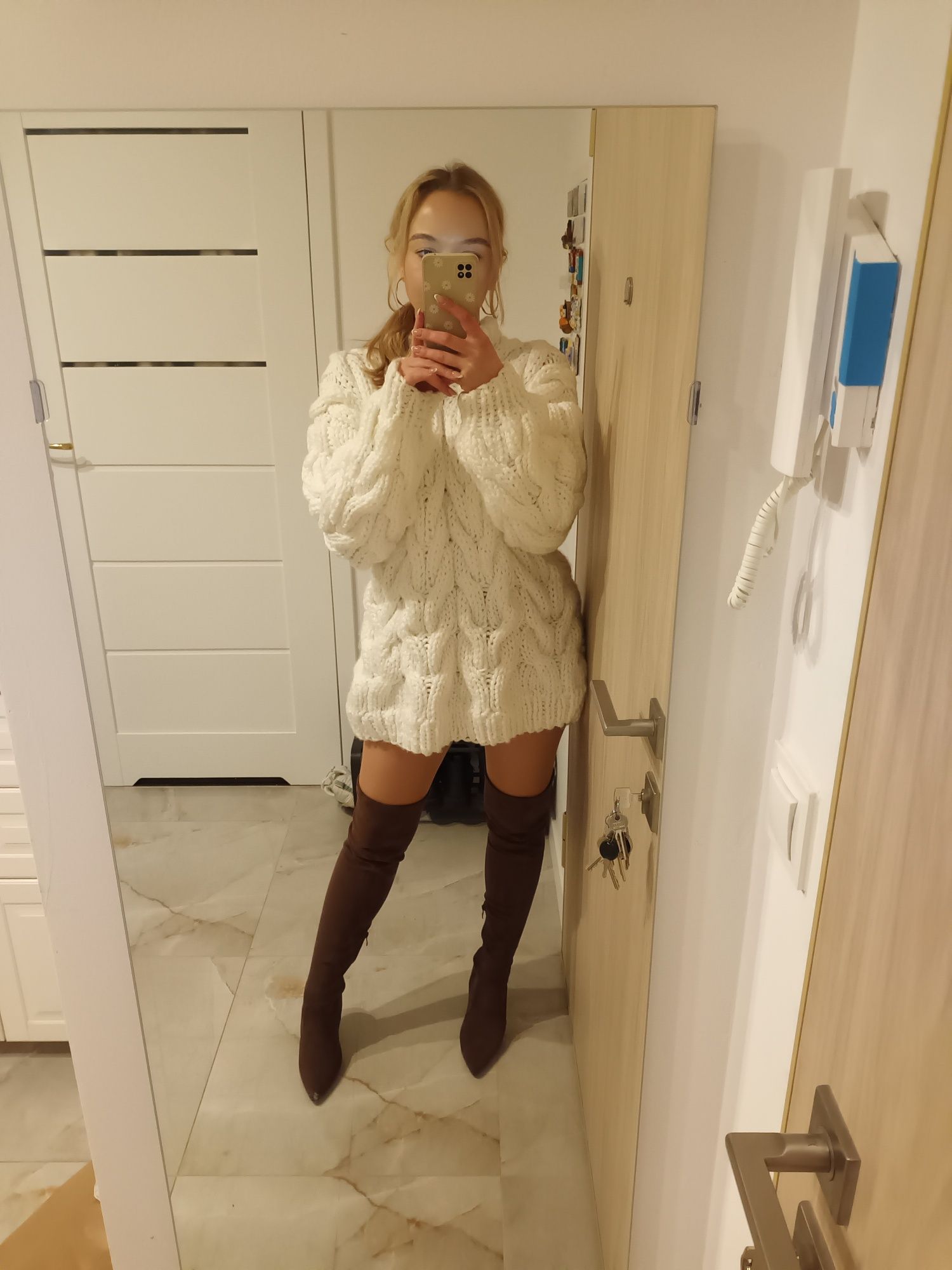 Handmade włóczka sweter długi ozdobny splot