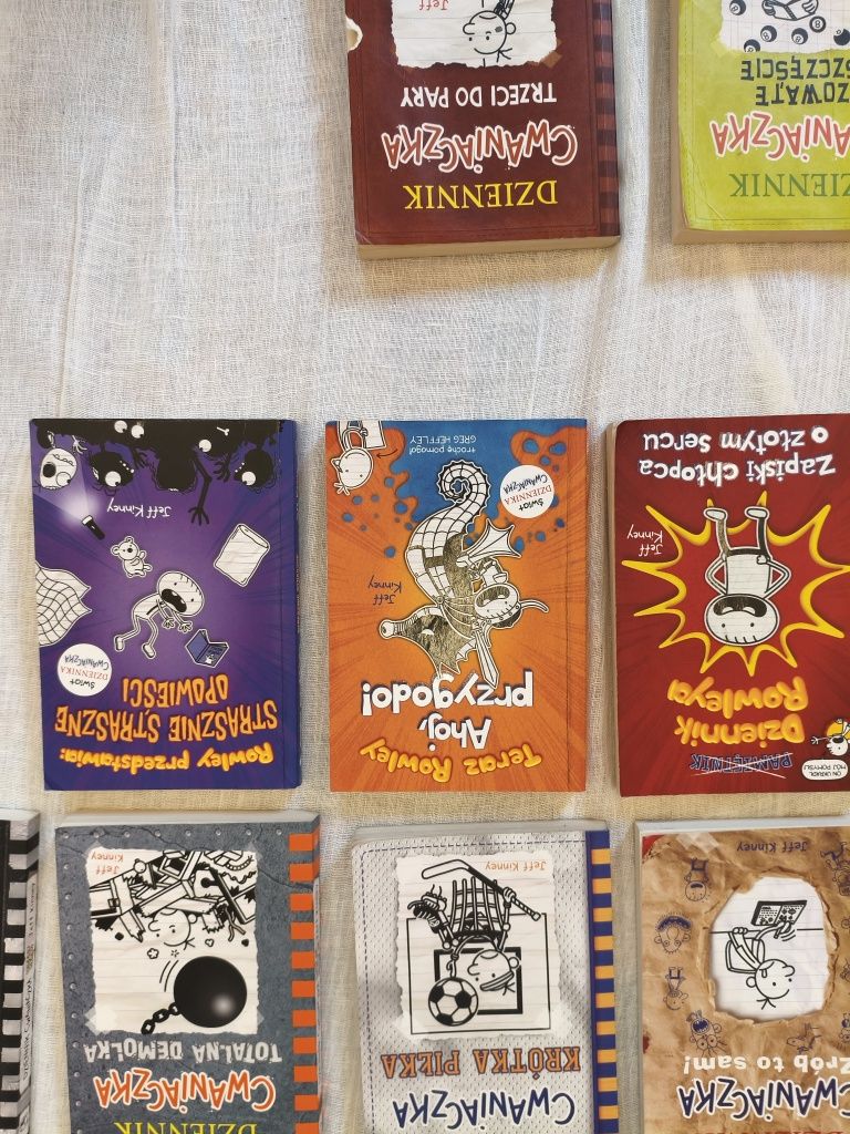 15 części dziennika cwaniaczka i trzy części książek rowleya.