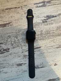 Apple Watch SE koperta 40 mm
