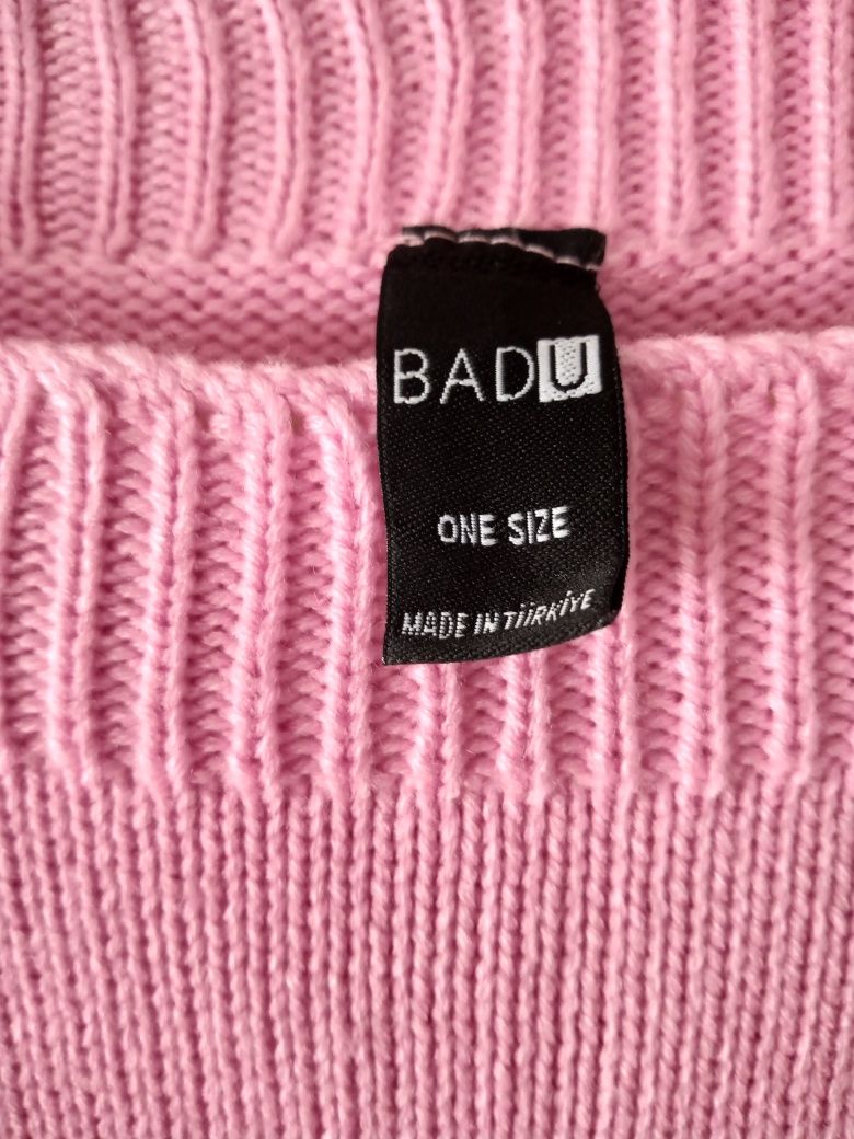 Nowy sweter z dziurami Badu  cukierkowy róż  one size