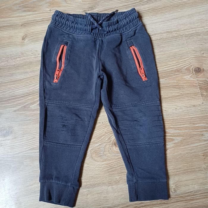 Spodnie dresy bluzka na rozmiar 86 dla chłopca