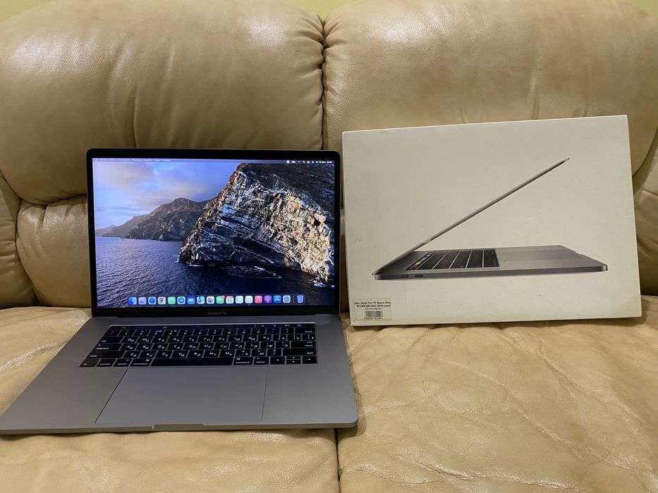 MacBook Pro 15” (2016, 512GB SSD, 16GB RAM)
