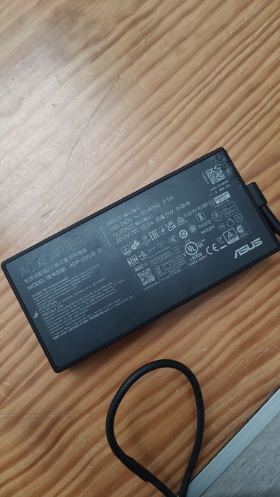 Carregador original ASUS 200W TUF FX516PM