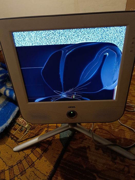 дизайнерський РК-телевізор Loewe Mimo 15.