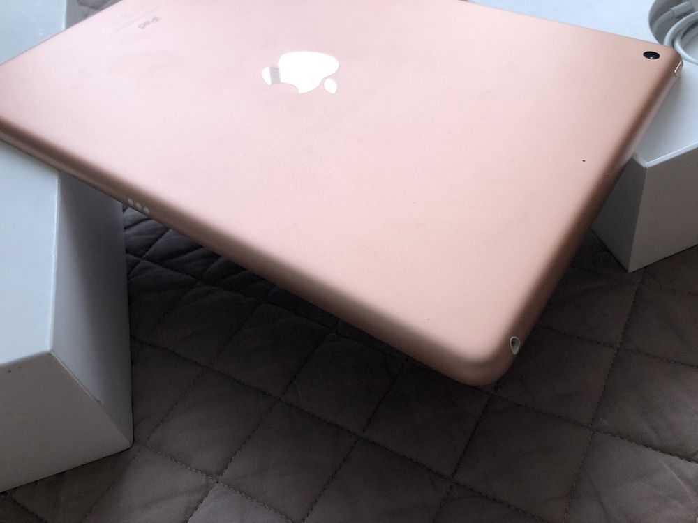 Планшет iPad 7 покоління Rose Gold