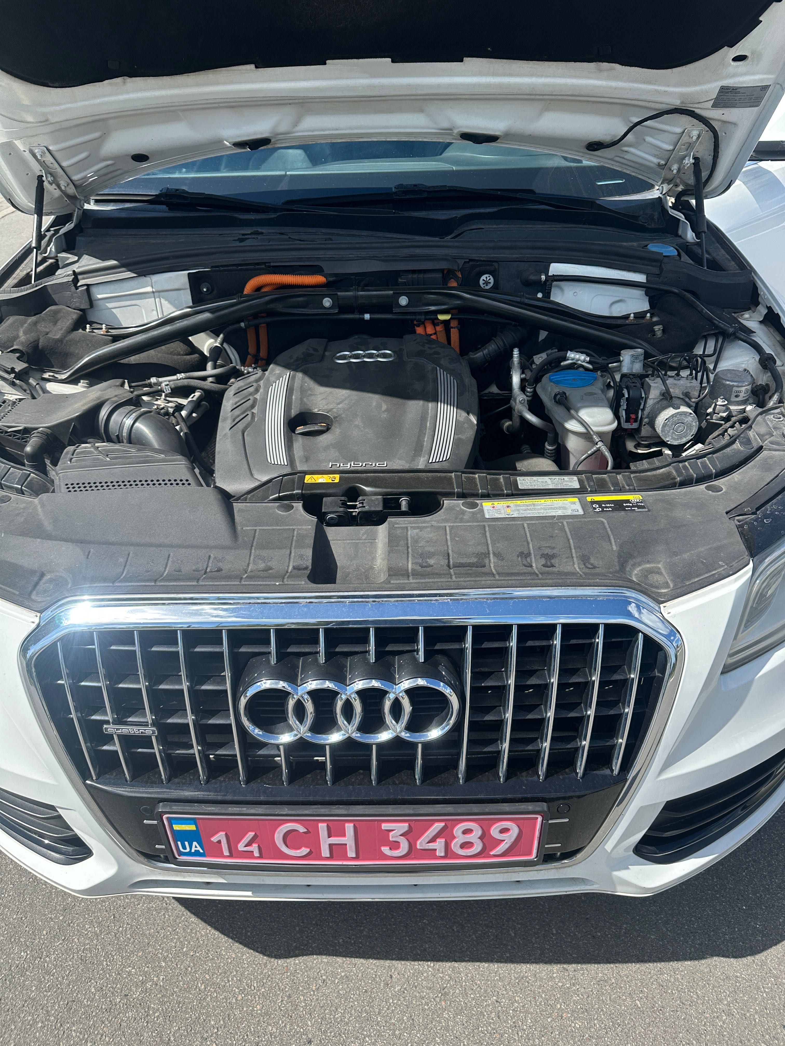 AUDI Q5 PREMIUM Hybrid 2013 року