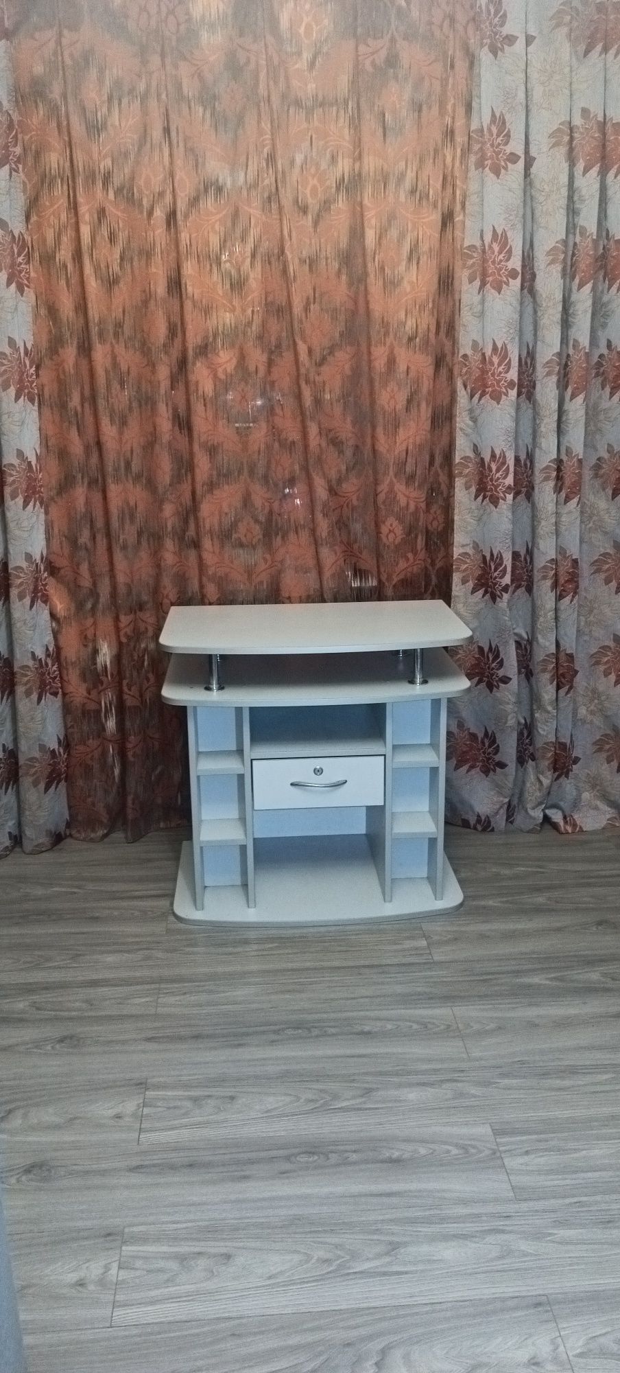 Тумба під телевізор