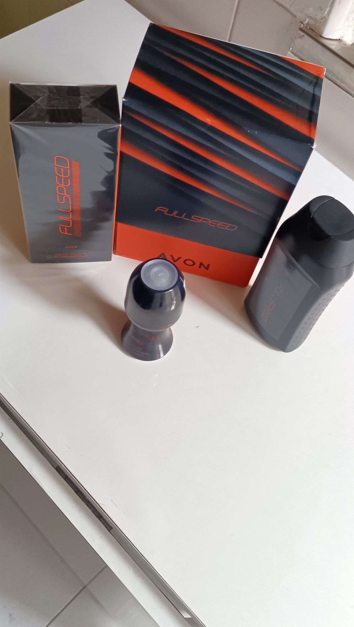 Kit Speed Homem, FullSpeed (Avon)EAU Toilette, Desod,Roll.On,Gel banho