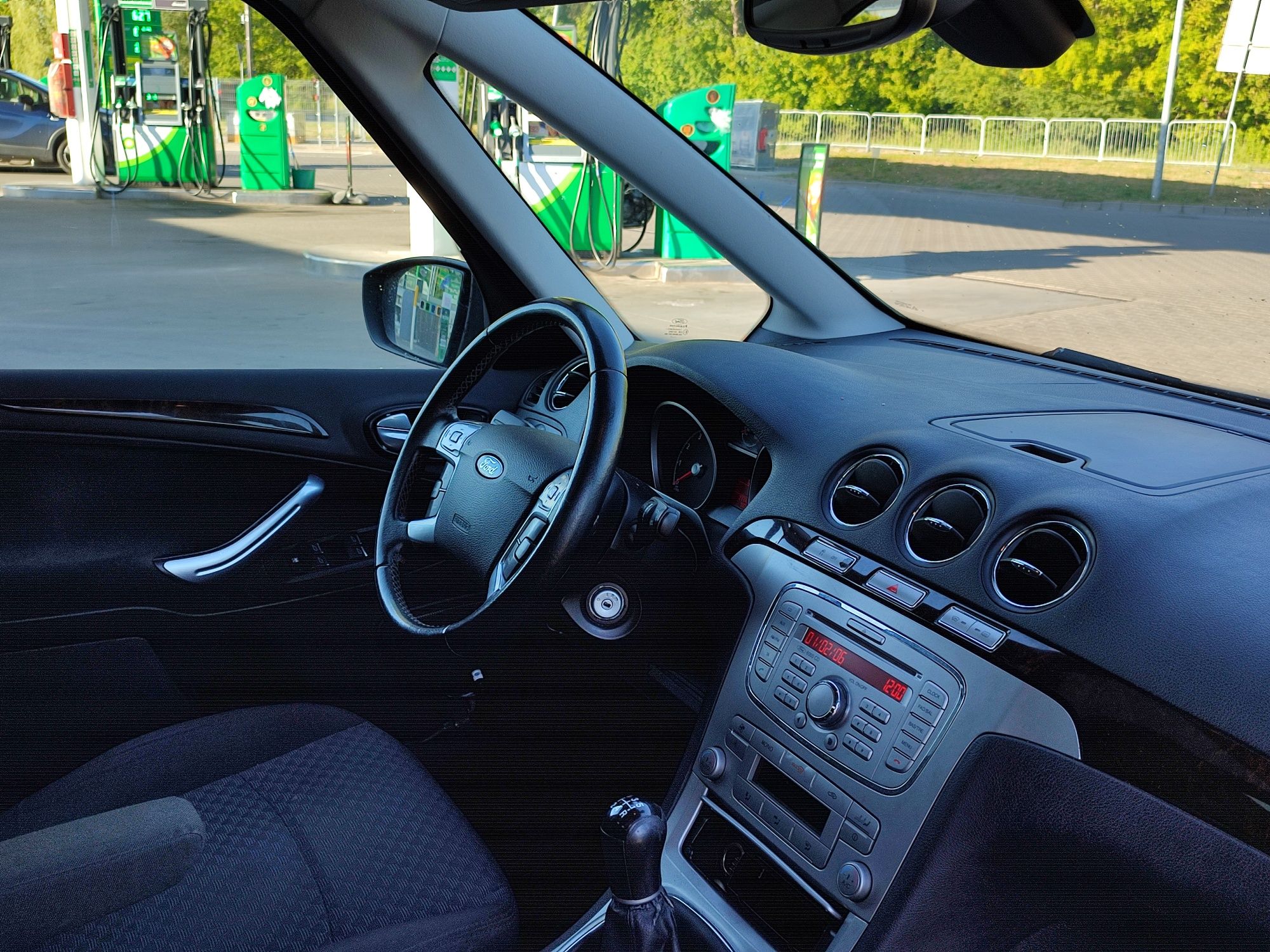 Ford Galaxy 2.0benz .7osob.Ghia.szklany dach