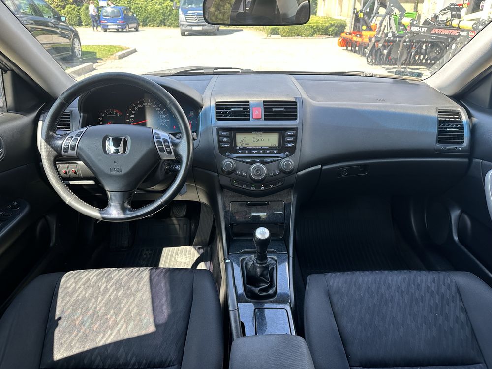Honda accord 2.0i 155PS