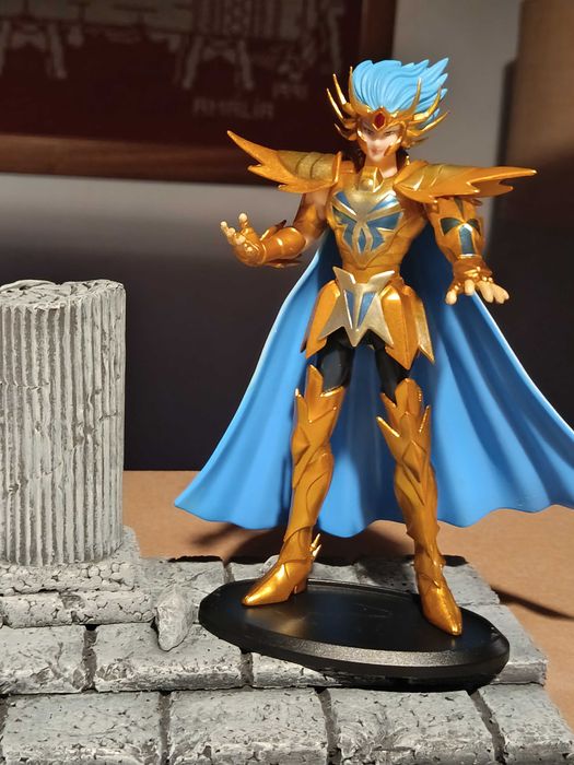 Figuras e estatuetas Saint Seiya em PVC (Cavaleiros de Ouro)