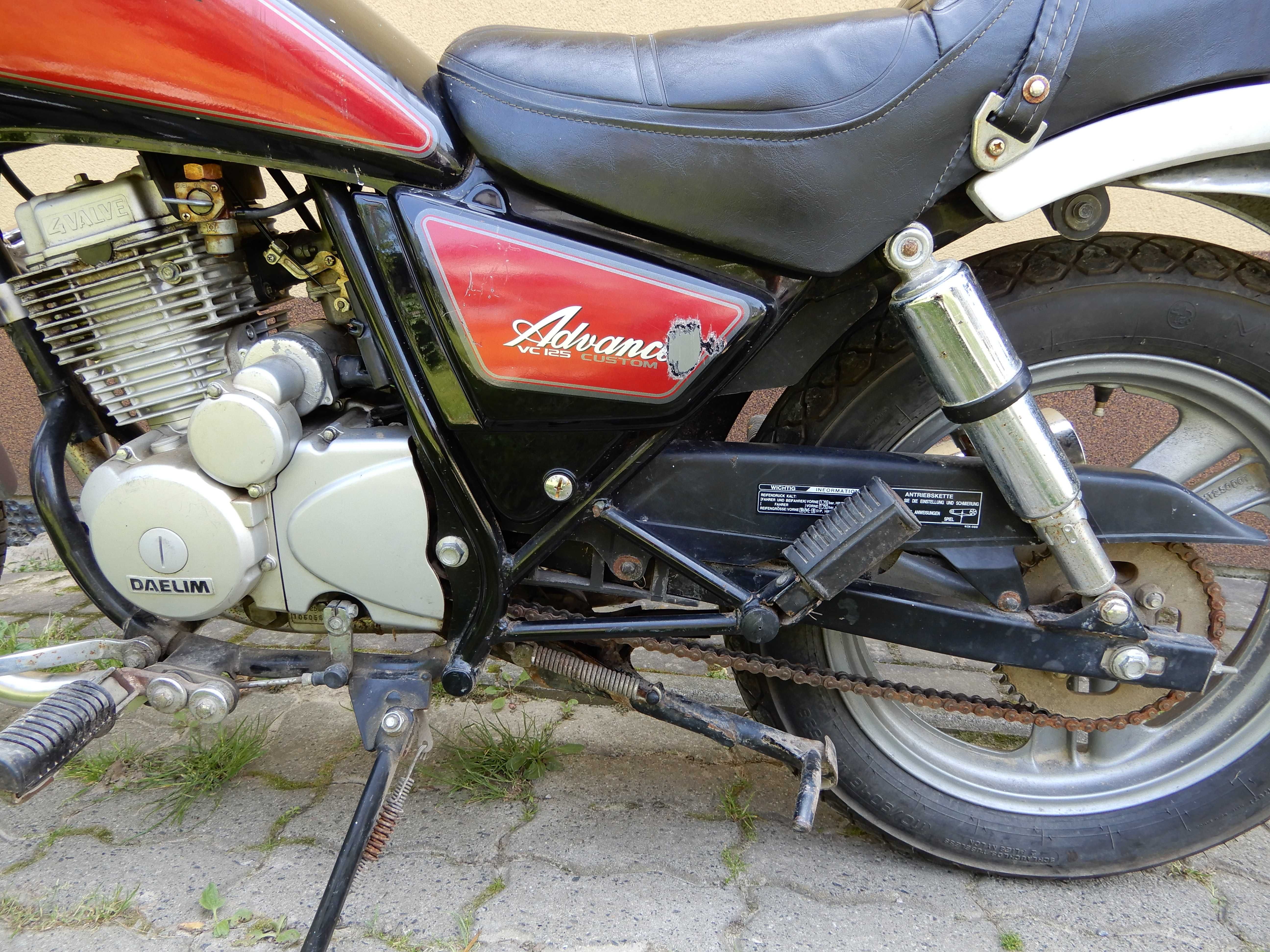 Motocykl Daelim VC 125 Custom (5200)km 96r