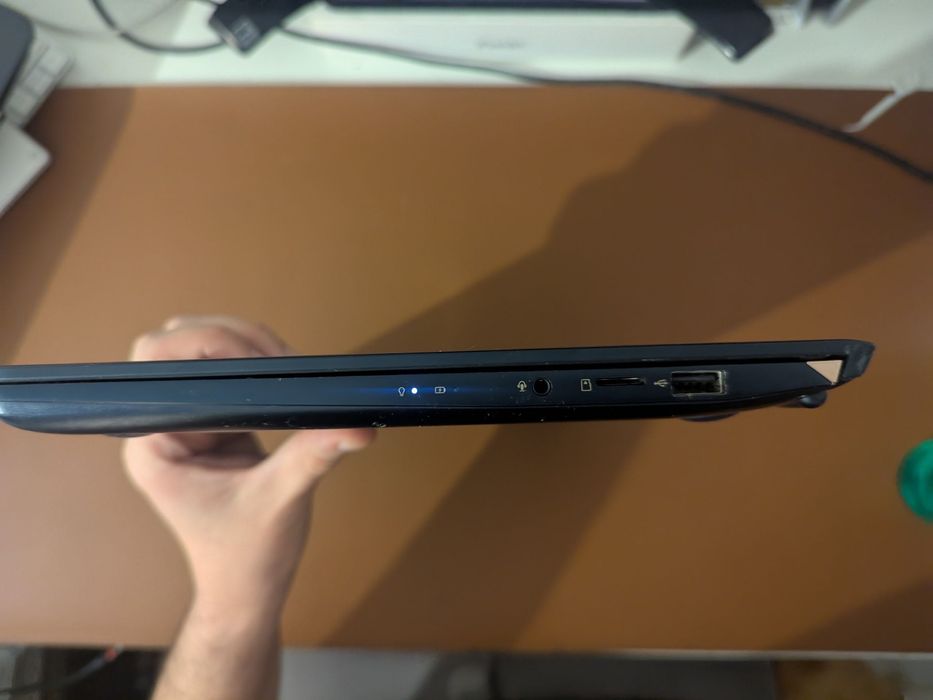 Ноутбук Asus UX450FDX_UX480FD