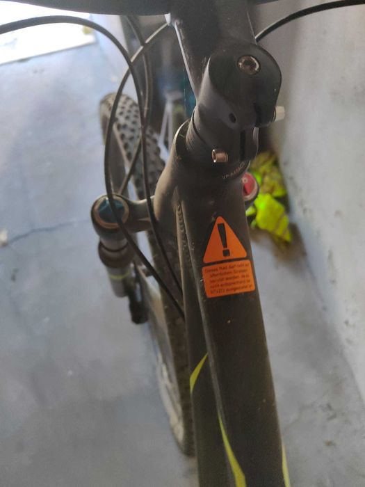 Bicicleta suspensão total