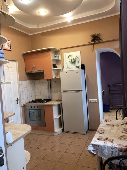 Кухня со встроенной техникой в комплекте