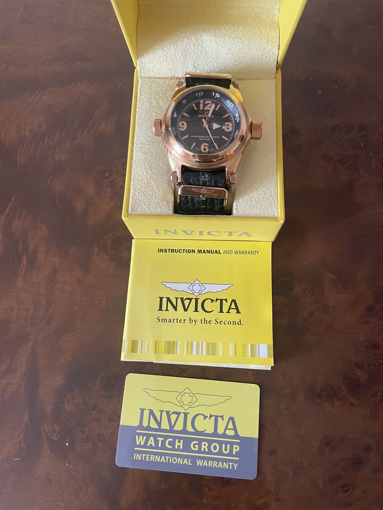 Швейцарские позолоченые часы Invicta оригинал