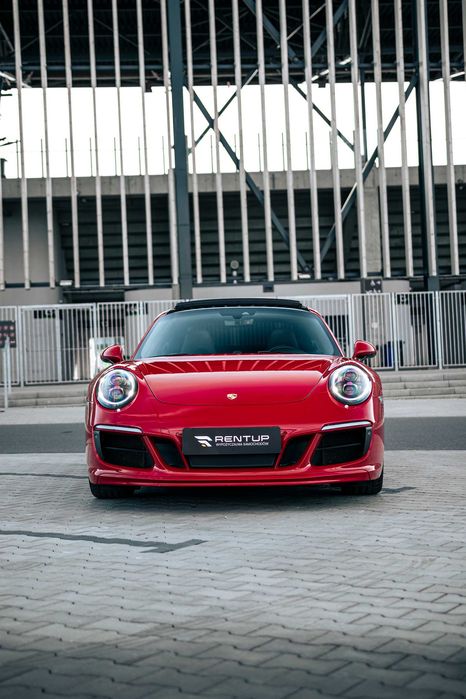 Wynajem PORSCHE 911 Carrera 4s, Audi RS3 2023, GOLF 7.5R, A45s AMG, M3