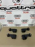Кроштейн бампера направляющая Audi Q5 08-16 8R0807283C 8R0807284C