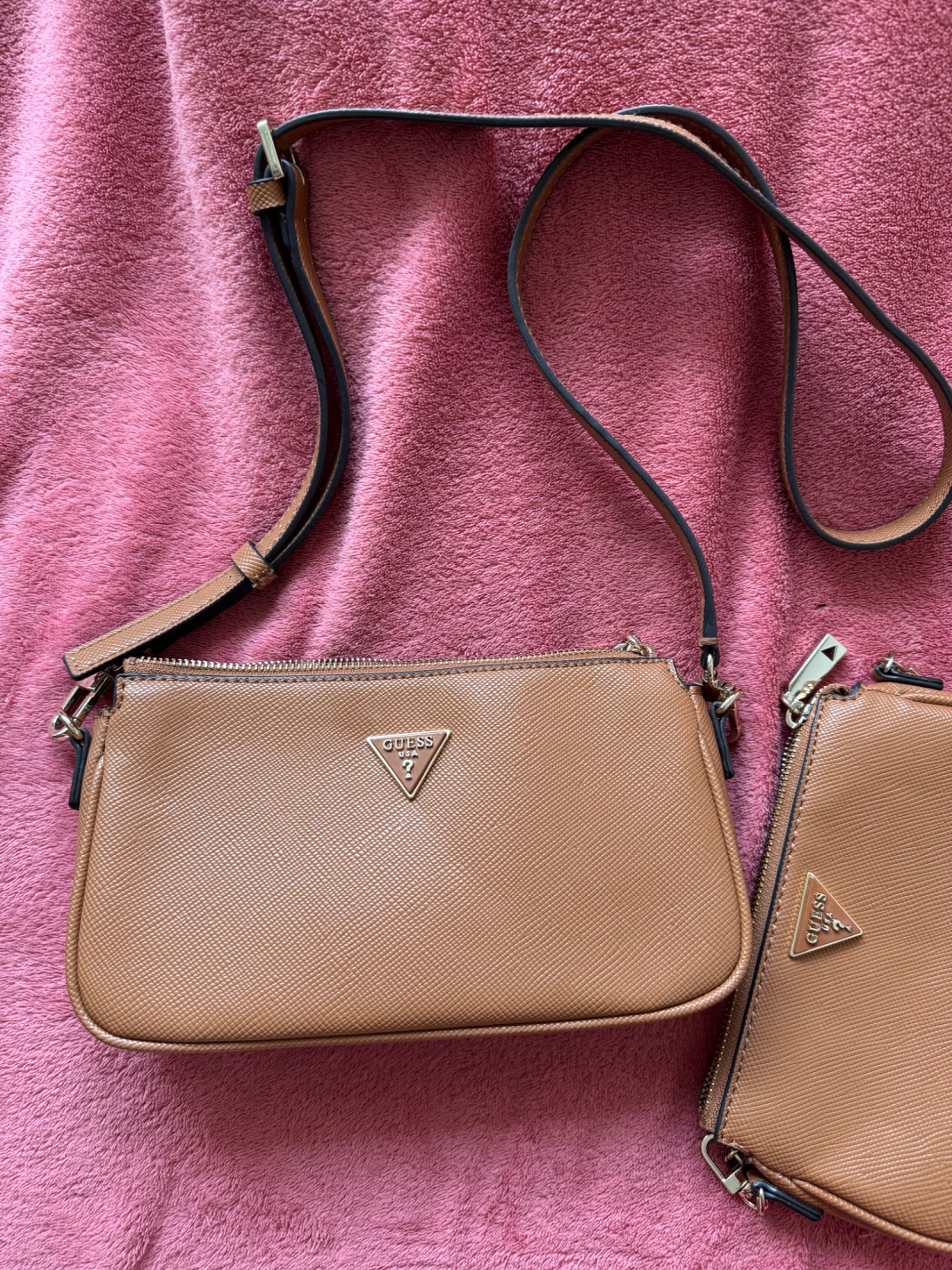 Torebka Giuess brązowa crossbody