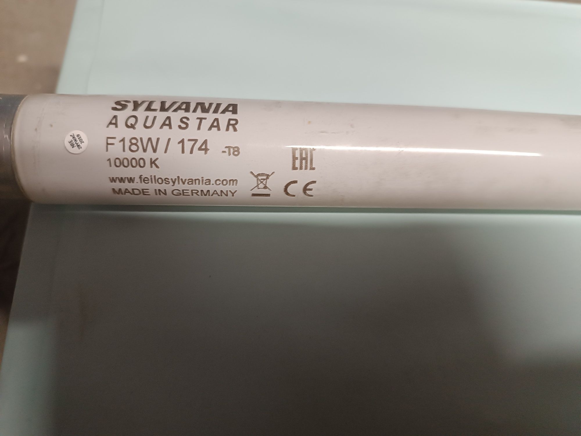 Świetlówka sylvania aquastar 18W T8 10000 K