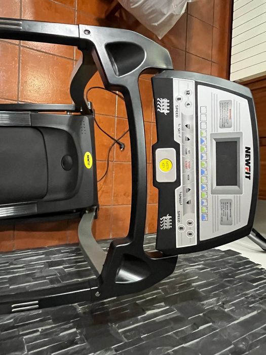 Passadeira elétrica em bom estado. Apenas com entrega em mão.