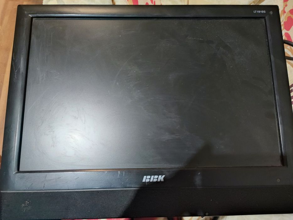 Продам телевизор - манитор